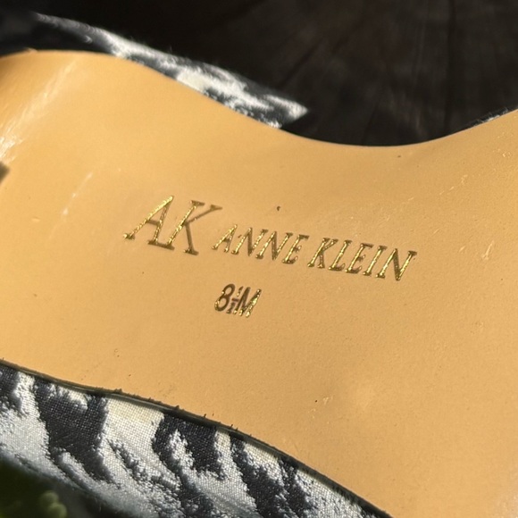 Anne Klein Akzya Houndstooth Heels Size 8.5M - Picture 11 of 14